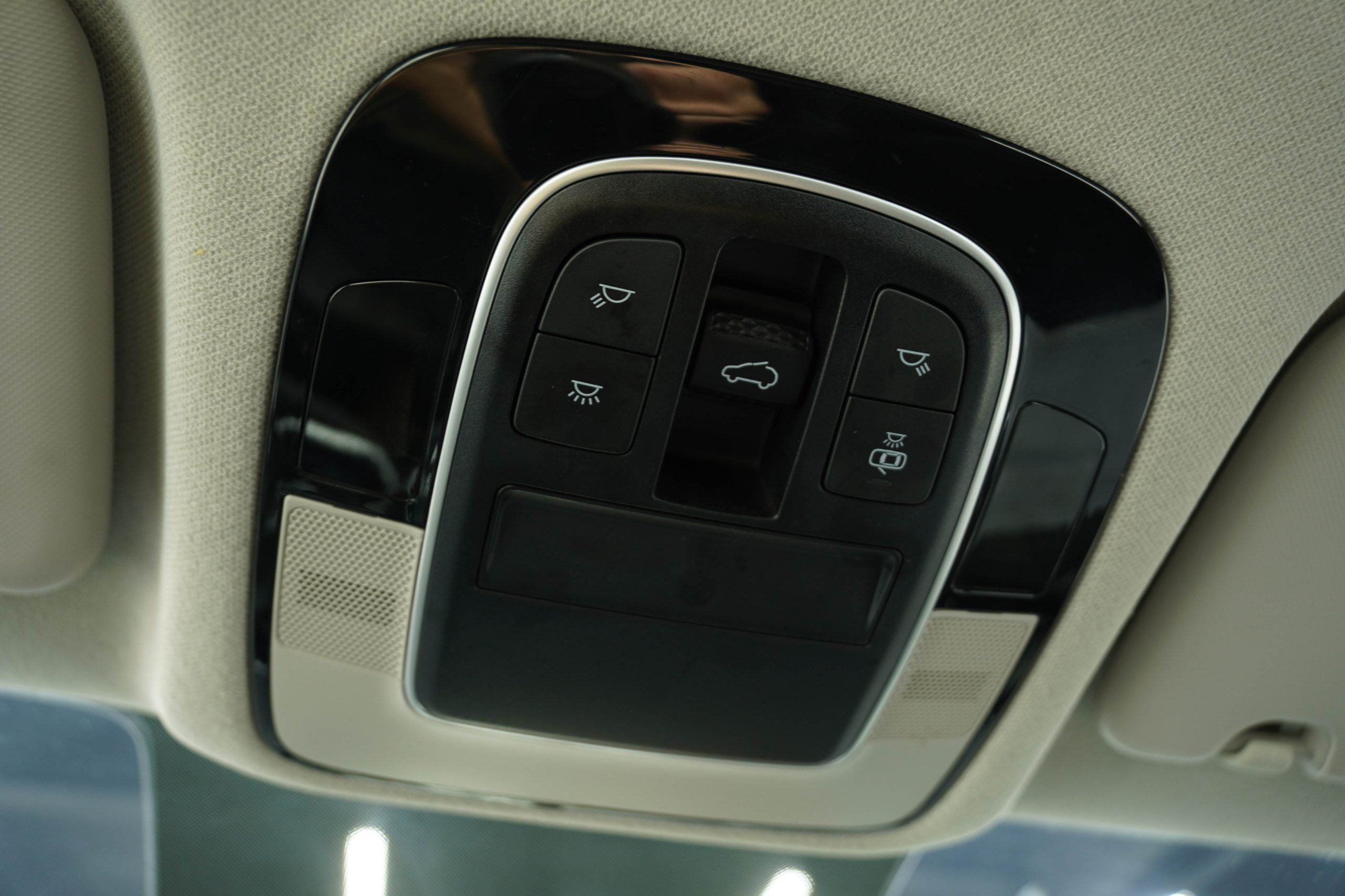 
								Hyundai Tucson 2023 full									