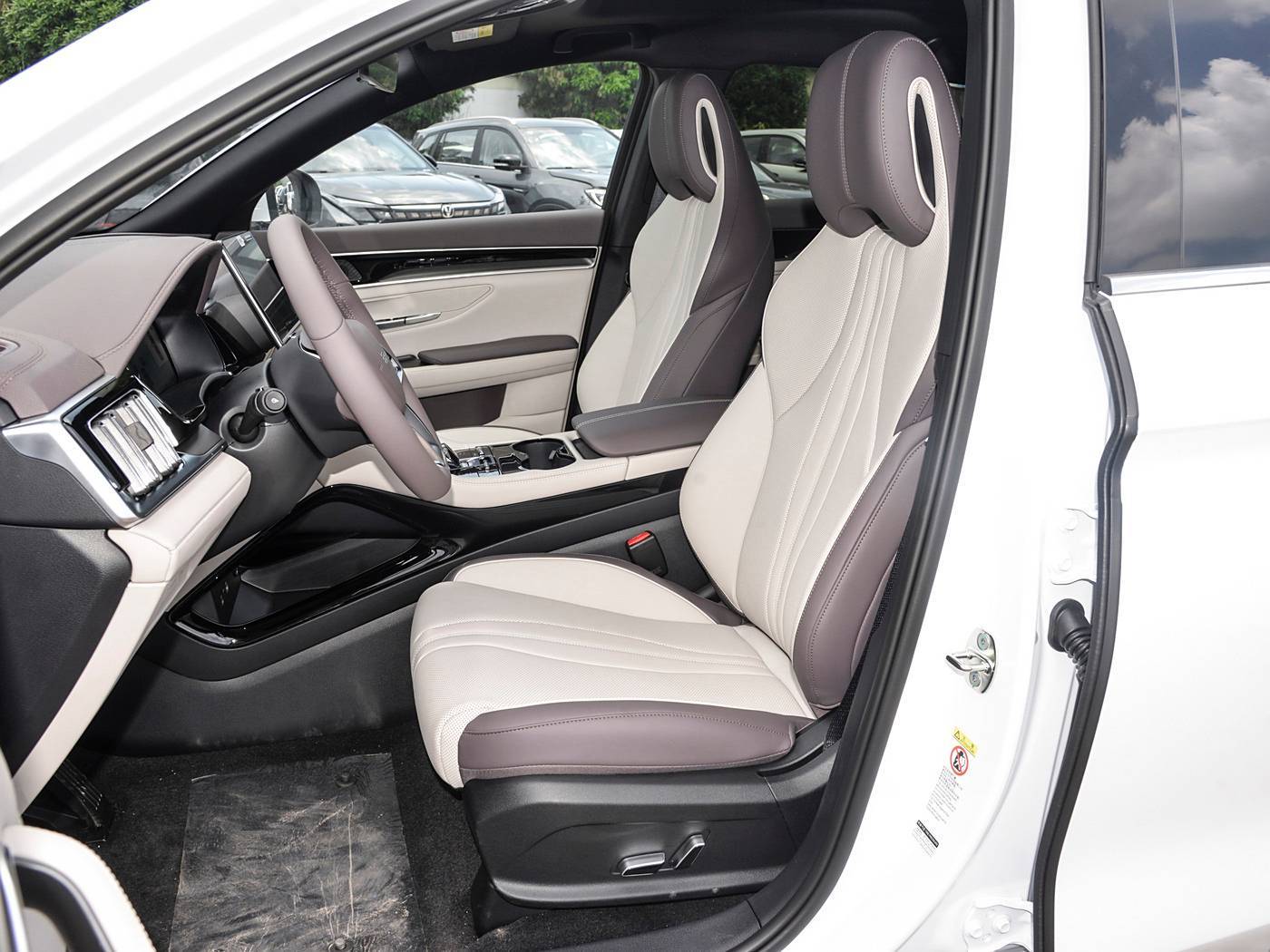 
								BYD SONG PLUS DMI full									