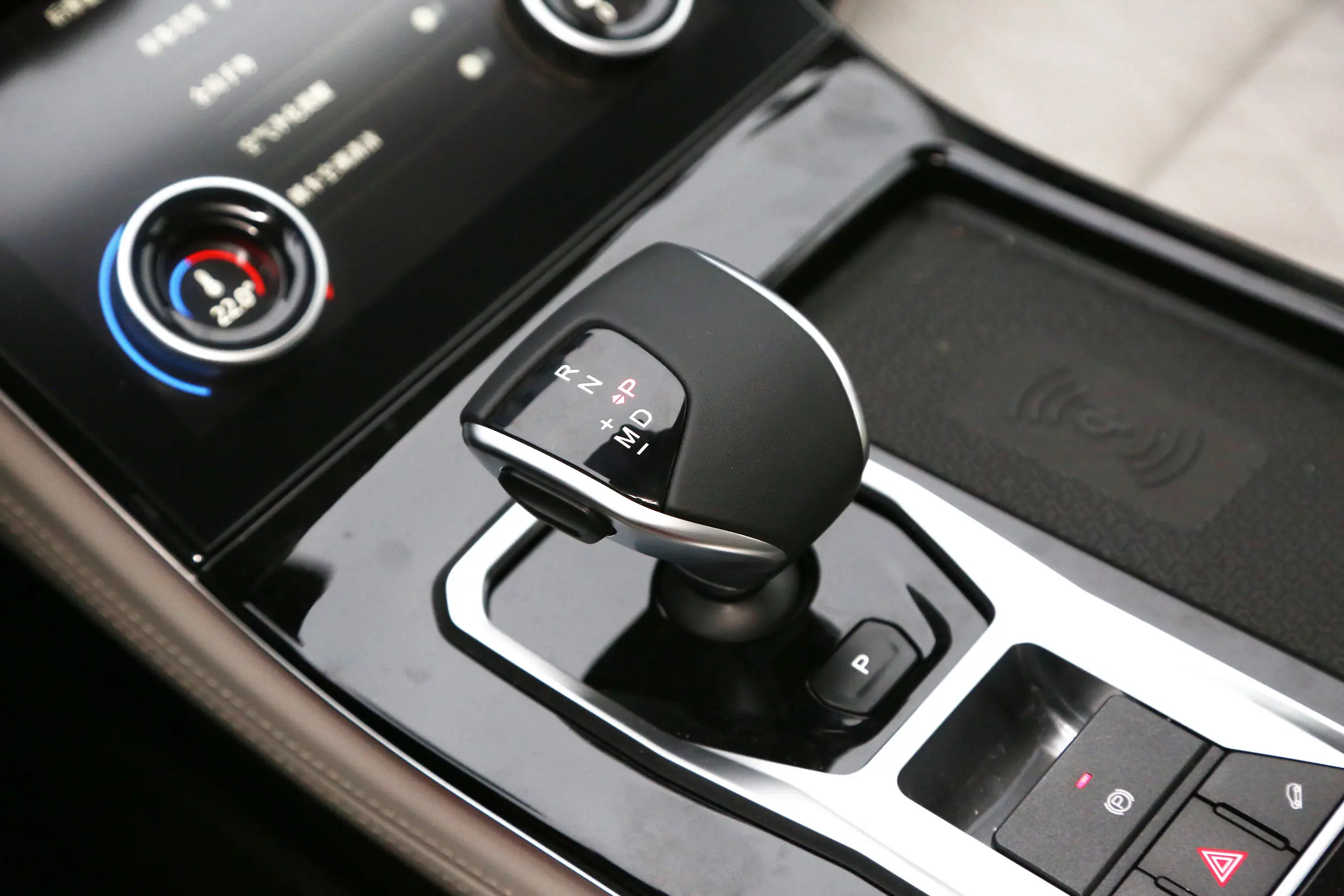 
								Jetour x70 plus full									