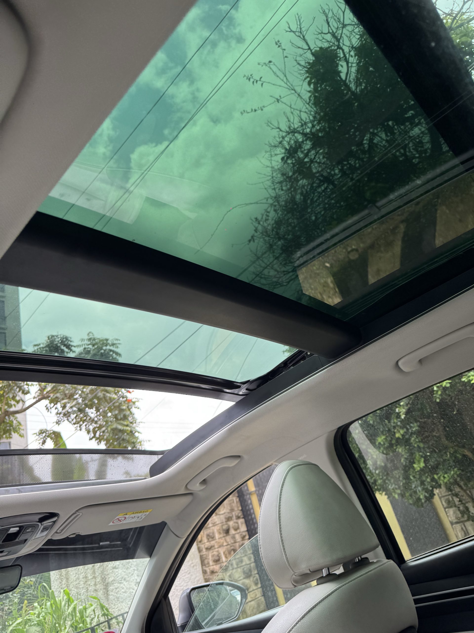 
								HYUNDAI TUCSON 2022 full									