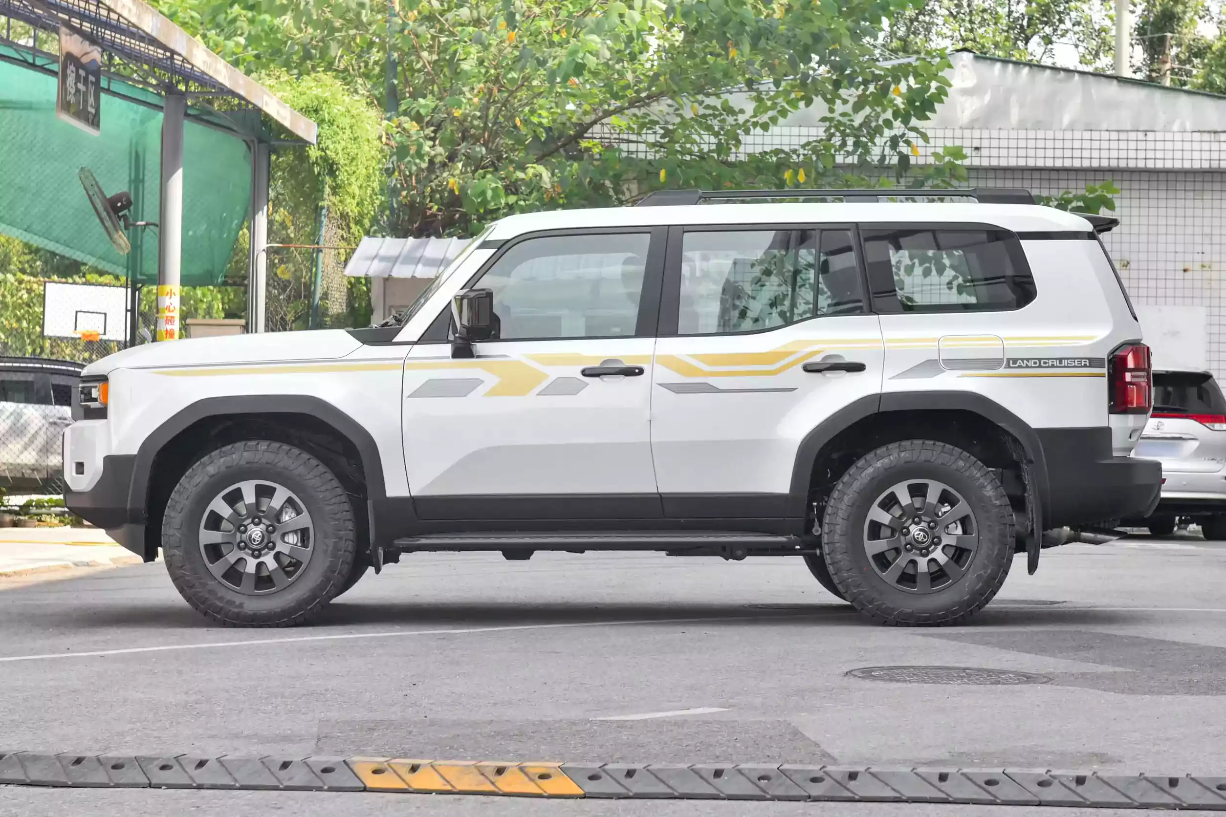 
								TOYOTA PRADO 2025 full									