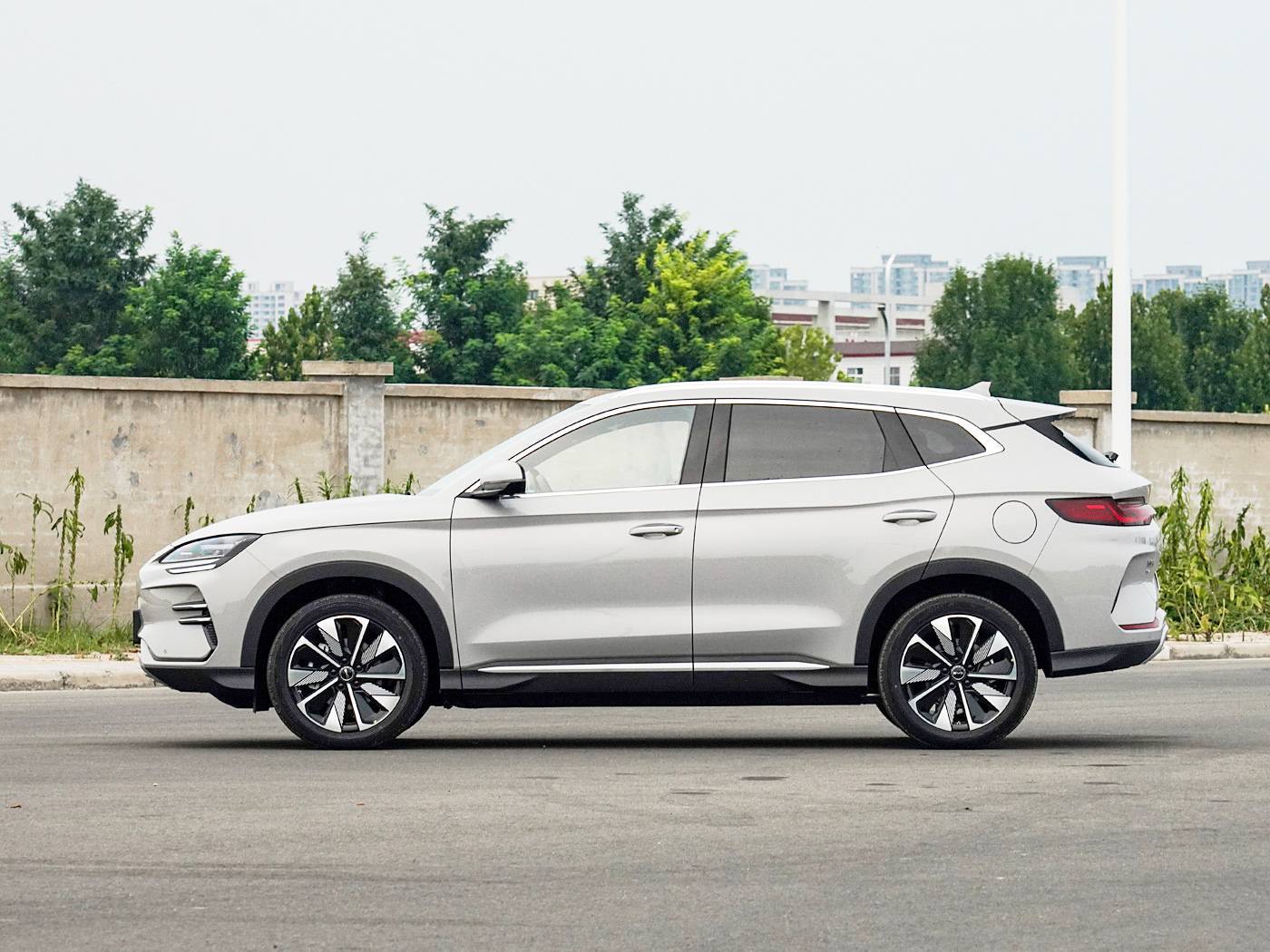 
								BYD SONG PLUS DMI full									