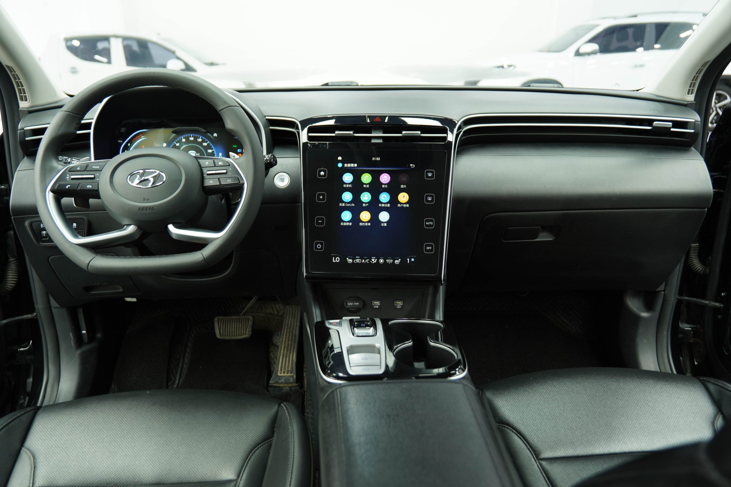 
								Hyundai Tucson 2023 full									